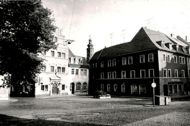 Stadtarchiv Weimar, 60 10-5/6, Blick auf den Herderplatz , um 1980