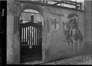 Stadtmuseum Weimar, Eichhorn 166 (K I 012 A), Blick auf den Garteneingang des »Deutschritterhauses«, 1939