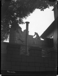 Stadtmuseum Weimar, Eichhorn 168 (K I 013 A), Blick in den Garten des »Deutschritterhauses«, 1939