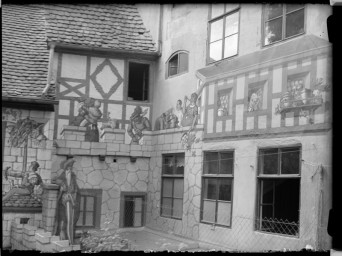 Stadtmuseum Weimar, Eichhorn 173 (K I 015 A), Blick in den Garten des »Deutschritterhauses«, 1938