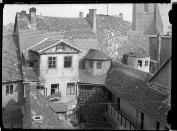 Stadtmuseum Weimar, Eichhorn 205 (K I 022 C), Blick auf die Hinterhäuser Rittergasse 5–9, um 1940