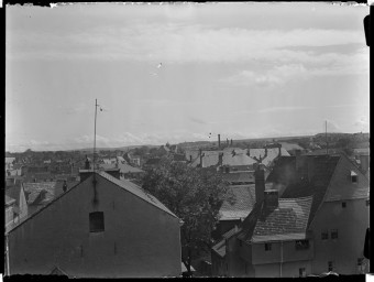 Stadtmuseum Weimar, Eichhorn 243 (K I 030 C), Blick über die Kleine Teichgasse Richtung Innenstadt, 1942