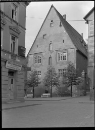 Stadtmuseum Weimar, Eichhorn 314 (K I 047 A), Blick aus der Rittergasse auf das Haus »Am Palais 4«, 1938