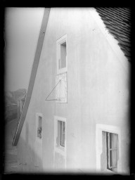 Stadtmuseum Weimar, Eichhorn 470 (K I 104 A), Blick auf den Süd-Giebel des Hauses »Markt 13«, um 1940