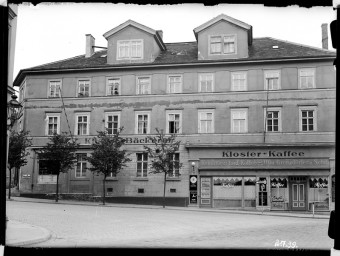 Stadtmuseum Weimar, Eichhorn 519 (K II 002d A), Blick auf das Haus »Breitenstraße 2«, 1939