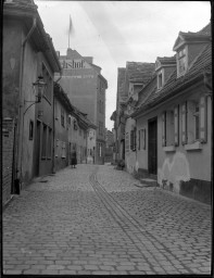 Stadtmuseum Weimar, Eichhorn 559 (K II 012 A), Blick in die Kleine Töpfergasse, 1936