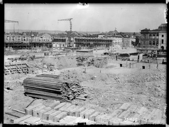 Stadtmuseum Weimar, Eichhorn 563 (K II 013 A), Blick von der Friedensstraße über Baustelle »Gauforum«, 1939