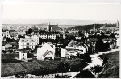 Stadtarchiv Weimar, 60 10-1/1, Blick von Südwesten in Richtung Herderkirche, um 1877