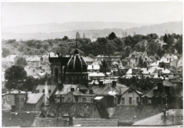 Stadtarchiv Weimar, 60 10-1/1, Blick von Nordosten auf die Katholische Kirche, ohne Datum