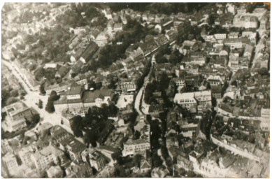 Stadtarchiv Weimar, 60 10-1/1, Blick von Süden auf den Theaterplatz, um 1925