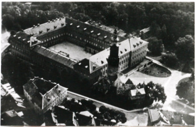 Stadtarchiv Weimar, 60 10-1/1, Blick von Südwesten auf das Residenzschloss, um 1915