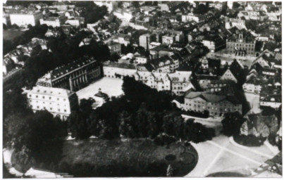 Stadtarchiv Weimar, 60 10-1/1, Blick von Nordosten auf die Altstadt, vor 1945