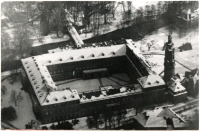 Stadtarchiv Weimar, 60 10-5/1 Bd. 1, Blick von Westen auf das Residenzschloss, 1925