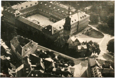 Stadtarchiv Weimar, 60 10-5/1 Bd. 1, Blick von Südwesten auf das Residenzschloss, nach 1914