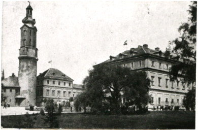 Stadtarchiv Weimar, 60 10-5/1 Bd. 1, Blick vom Park auf das Residenzschloss, vor 1913