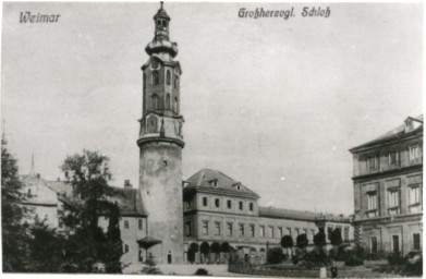 Stadtarchiv Weimar, 60 10-5/1 Bd. 1, Blick von Südosten auf das Residenzschloss, vor 1913