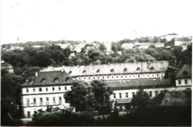 Stadtarchiv Weimar, 60 10-5/1 Bd. 2, Blick von Westen auf das Residenzschloss, um 1970