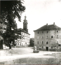 Stadtarchiv Weimar, 60 10-5/1 Bd. 1, Blick auf den Burgplatz, um 1930