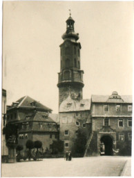 Stadtarchiv Weimar, 60 10-5/1 Bd. 1, Blick vom Fürstenplatz auf das Residenzschloss, vor 1945