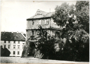 Stadtarchiv Weimar, 60 10-5/1 Bd. 1, Blick vom Schlossplatz auf die sogenannte Bastille, ohne Datum