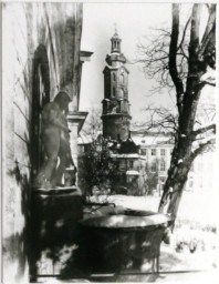 Stadtarchiv Weimar, 60 10-5/1 Bd. 2, Blick vom Roten Schloss zum Residenzschloss, ohne Datum