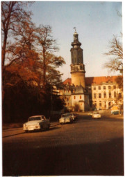 Stadtarchiv Weimar, 60 10-5/1 Bd. 2, Blick vom Platz der Demokratie auf das Residenzschloss, 1979