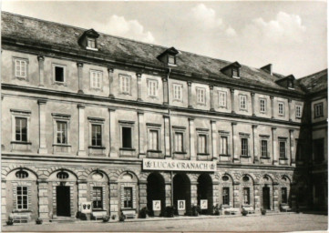 Stadtarchiv Weimar, 60 10-5/1 Bd. 2, Blick in den Innenhof des Residenzschlosses, 1975