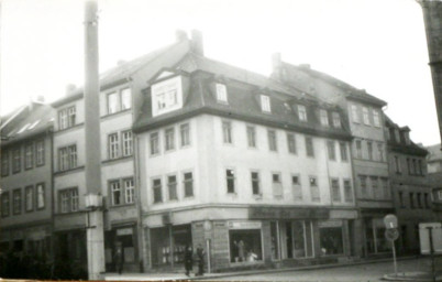 Stadtarchiv Weimar, 60 10-5/10, Blick vom Markt in die Windischenstraße (rechts), 1985