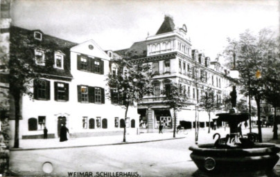 Stadtarchiv Weimar, 60 10-5/10, Blick in die Schillerstraße, um 1900