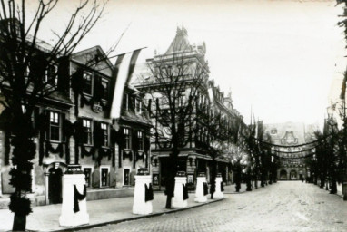 Stadtarchiv Weimar, 60 10-5/10, Blick in die Schillerstraße, 1905