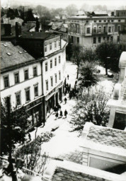 Stadtarchiv Weimar, 60 10-5/10, Blick vom Dach in die Schillerstraße , 1982