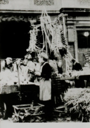 Stadtarchiv Weimar, 60 10-5/10, Zwiebelmarkt in der Schillerstraße, ohne Datum