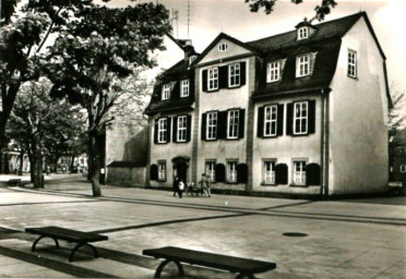 Stadtarchiv Weimar, 60 10-5/10, Blick in die Schillerstraße , ohne Datum