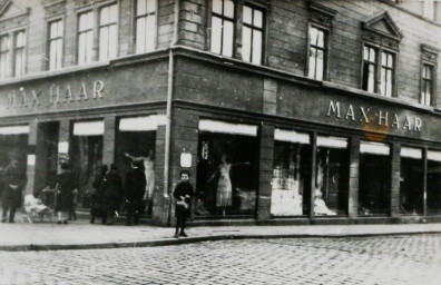 Stadtarchiv Weimar, 60 10-5/10, Schillerstraße 11a, um 1930