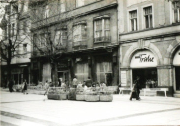 Stadtarchiv Weimar, 60 10-5/10, Blick auf die Schillerstraße 16-22, 1985