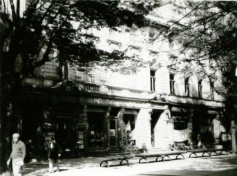 Stadtarchiv Weimar, 60 10-5/10, Blick in die Schillerstraße , 1985