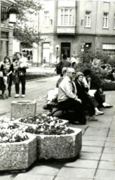 Stadtarchiv Weimar, 60 10-5/10, Blick durch die Hummelstraße, 1985