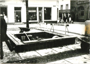 Stadtarchiv Weimar, 60 10-5/10, Blick auf die Schillerstraße, 1969