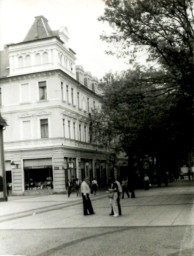 Stadtarchiv Weimar, 60 10-5/10, Blick in die Schillerstraße , 1983