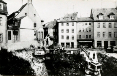 Stadtarchiv Weimar, 60 10-5/10, Blick auf die Baustelle Schiller-Museum, 1985