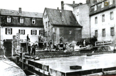 Stadtarchiv Weimar, 60 10-5/10, Blick auf die Baustelle Schiller-Museum, 1985