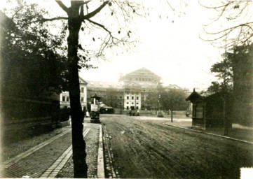 Stadtarchiv Weimar, 60 10-5/11, Blick aus der Lottenstraße zum Sophienstiftsplatz, 1907