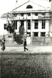 Stadtarchiv Weimar, 60 10-5/11, Blick auf den Theaterplatz , 1907