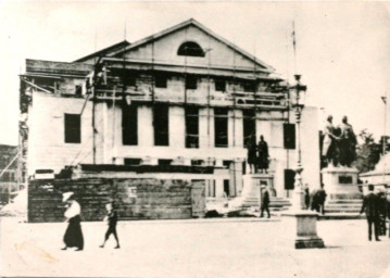 Stadtarchiv Weimar, 60 10-5/11, Blick auf den Theaterplatz, 1907