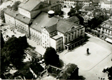 Stadtarchiv Weimar, 60 10-5/11, Blick auf das Deutsche Nationaltheater, um 1925