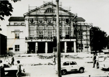 Stadtarchiv Weimar, 60 10-5/11, Blick auf den Theaterplatz , ohne Datum