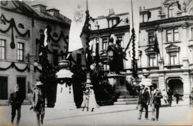 Stadtarchiv Weimar, 60 10-5/12, Blick auf den Theaterplatz, 1901