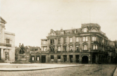 Stadtarchiv Weimar, 60 10-5/12, Blick auf den Theaterplatz, ohne Datum