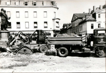 Stadtarchiv Weimar, 60 10-5/12, Umgestaltung des Theaterplatzes zur Fußgängerzone , 1969