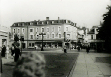 Stadtarchiv Weimar, 60 10-5/12, Blick auf den Theaterplatz , ohne Datum